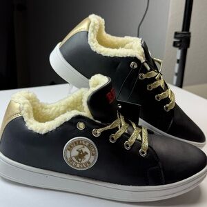 Beverly Hills Polo Club Black Sneakers with Fleece Lining - Size 8